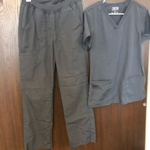 Scrub set